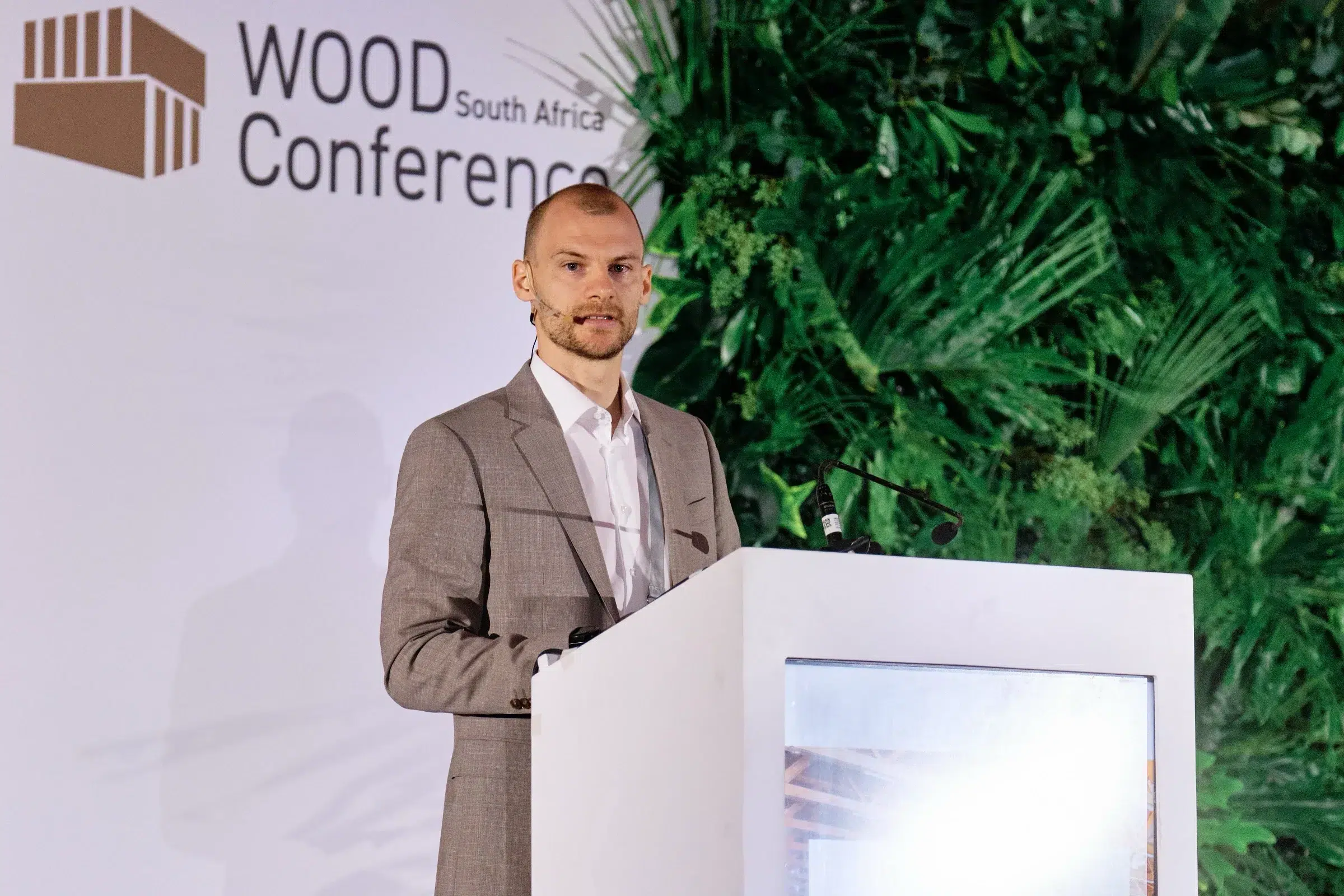 Wood Conference Event Photography - Welcome